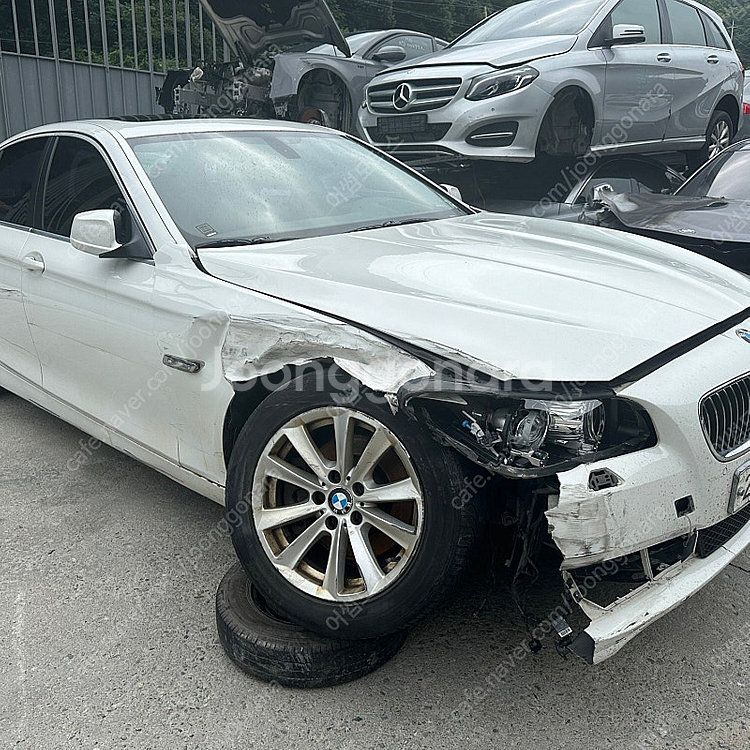 BMW 528i (F10) N52b30a 3.0 가솔린...--1