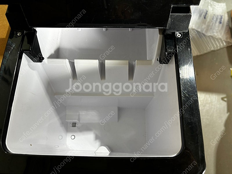 휴대용 캠핑용 제빙기팝니다(매직쉐프 제빙기)--2