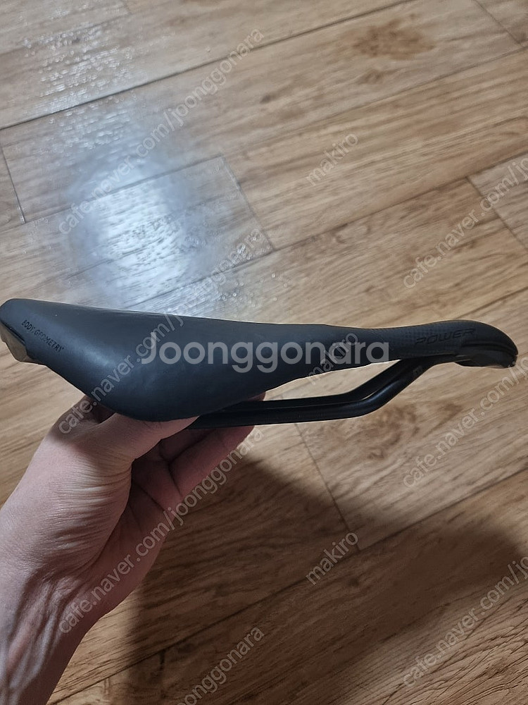 스폐셜 라이즈드 미믹 엘라스톤 155mm 안장 판매합니...--3