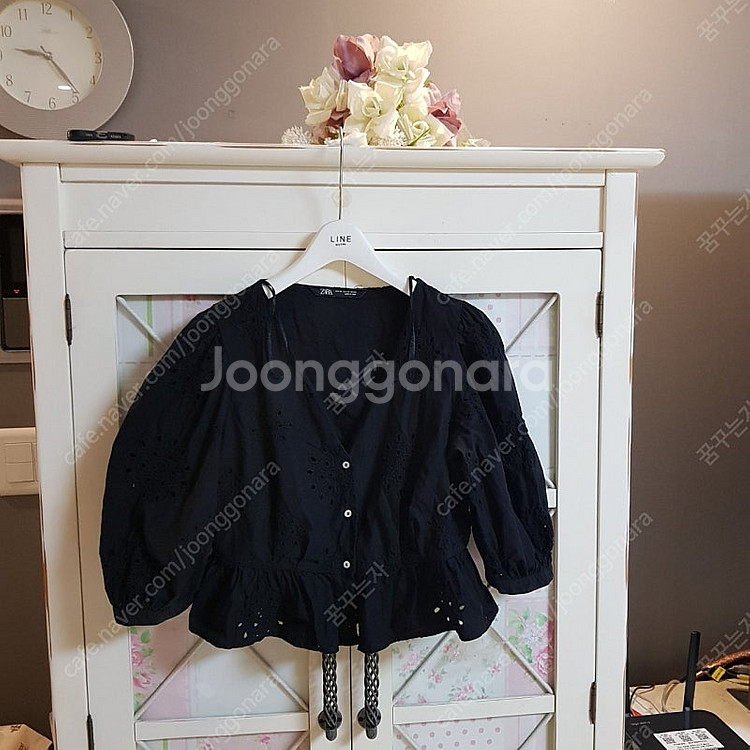자라 라인 린 지고트 온앤온 잇미샤 샤틴 레니본 케네스...--9