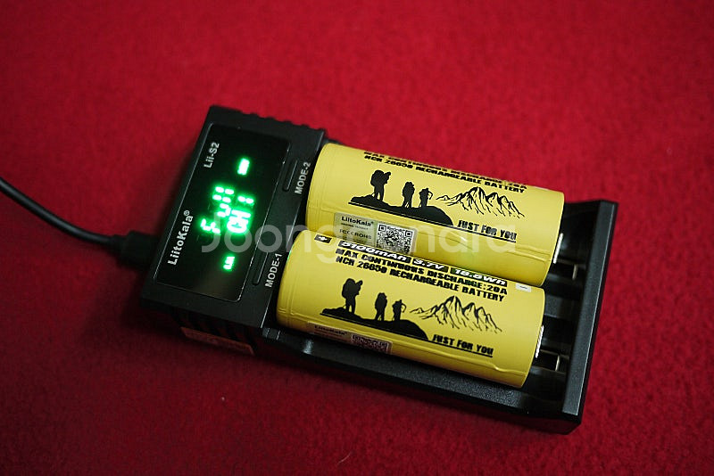 100m 방수랜턴 8000루멘 다이빙랜턴 수중랜턴 해루질 써치 랜턴 미국 cree XM-L2​ 6LED--2