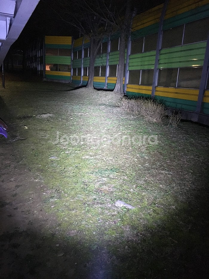 100m 방수랜턴 8000루멘 다이빙랜턴 수중랜턴 해루질 써치 랜턴 미국 cree XM-L2​ 6LED--9