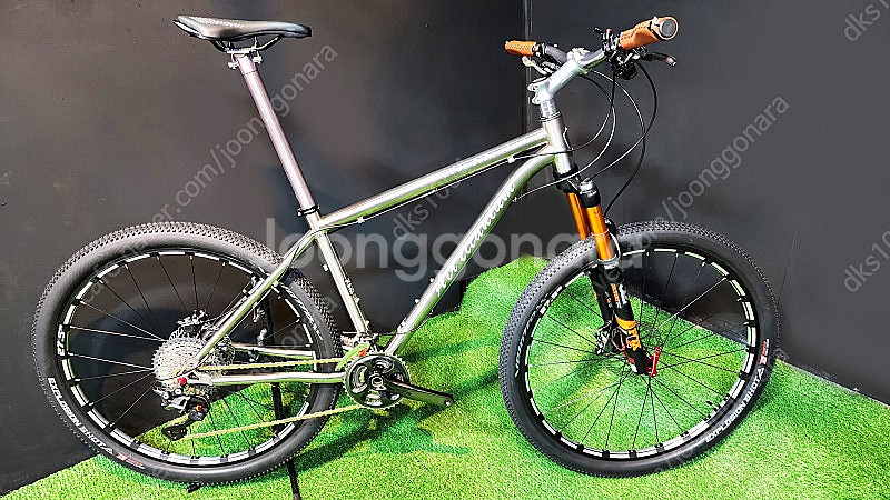 창고정리 인터넷보다 싸다 자전거 카본MTB 카본로드 로...--0