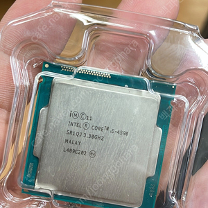 인텔 CPU i5-4590 판매합니다. 서울 직거래 택배거래 가능 3만원