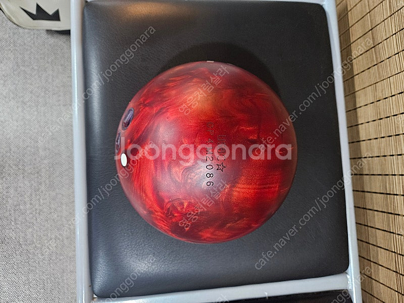볼링공 블랙위도우 레드펄 우레탄15P팝니다--2