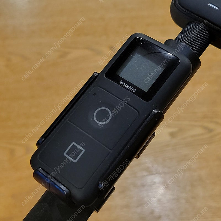 인스타360 x2 추가배터리3개 리모컨 등 일괄로만--1