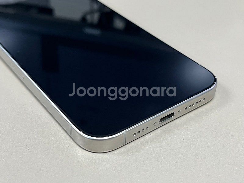 아이폰15 프로 맥스 256G 화이트 배터리100% 초...--5