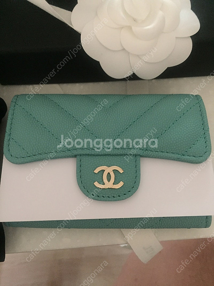 [정품]샤넬 쉐브론 민트 새상품 카드지갑 판매합니다--1