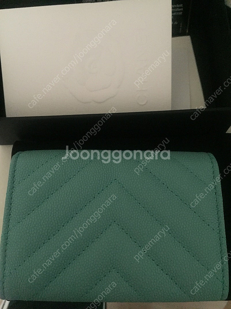 [정품]샤넬 쉐브론 민트 새상품 카드지갑 판매합니다--2
