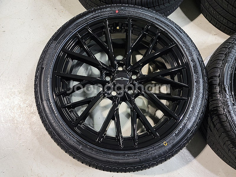 [판매] 제네시스 G80스포츠 19인치 휠타이어--3