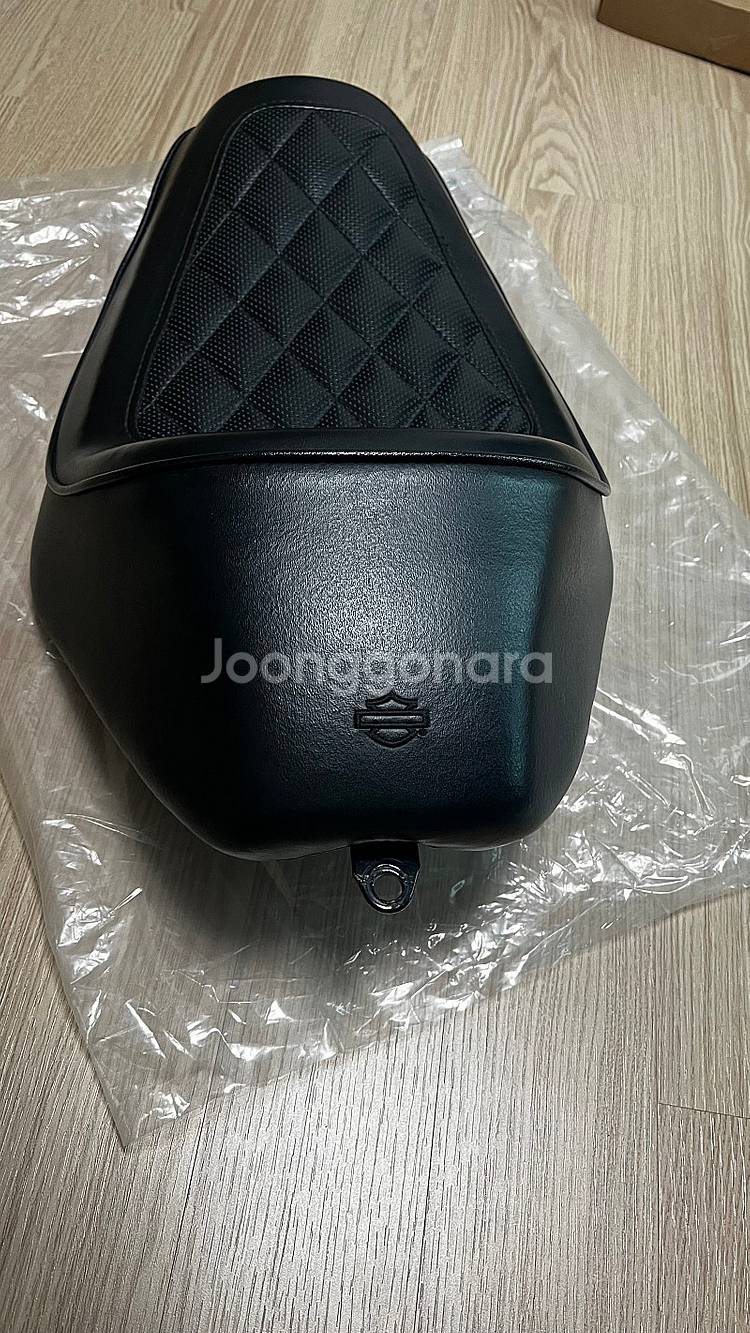 할리데이비슨 순정 스포스터 안장 팝니다--1