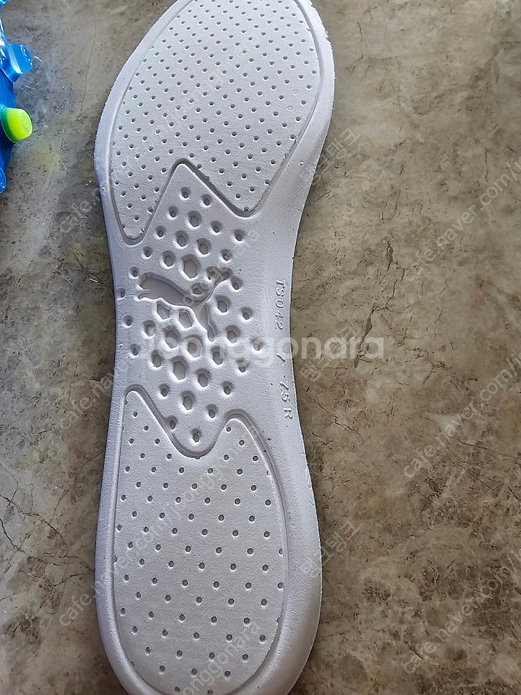 푸마 축구화 울트라 얼티메이드 107506 블루 MG 올라운드--4