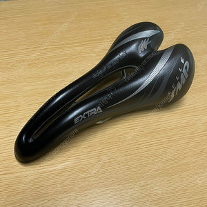 SELLE 셀레 안장