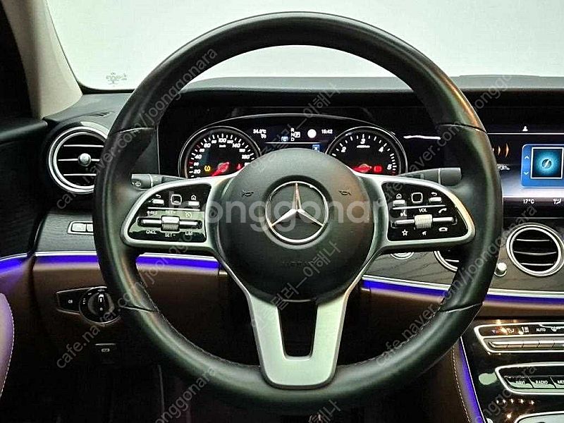 벤츠E-클래스 W213 E220d 아방가르드 (5인승)...--8