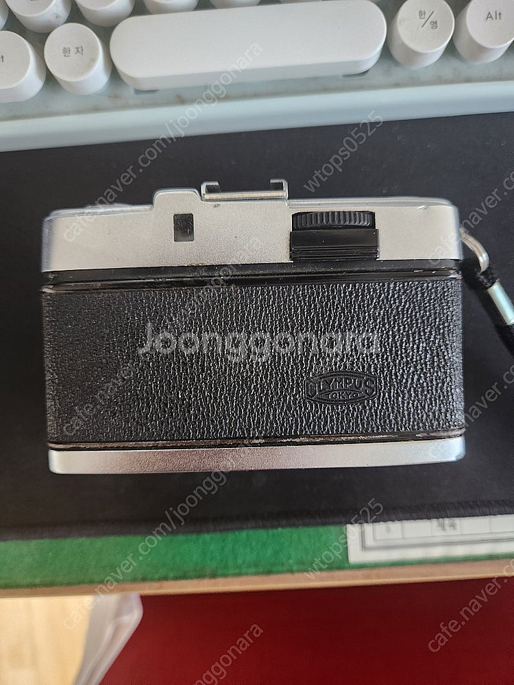 필름 카메라 올림푸스 펜S 팝니다--1