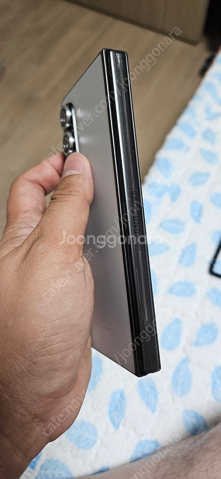 갤럭시폴드5 1tb 그레이 자급제 s급 판매합니다--1