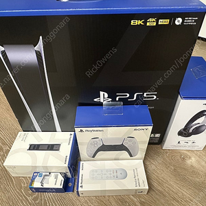 PS5 플스5 디지털 에디션 +추가 듀얼센스+무선헤드셋+충전거치대 등 (풀박, 풀셋)