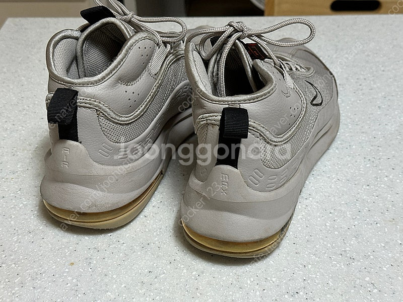 (택포) 운동화 나이키 에어맥스 액시드 미드 (270/275) 4만--3