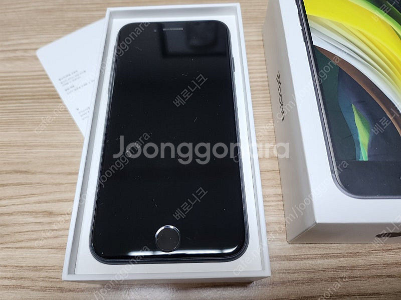 아이폰 se2 256GB Black--0