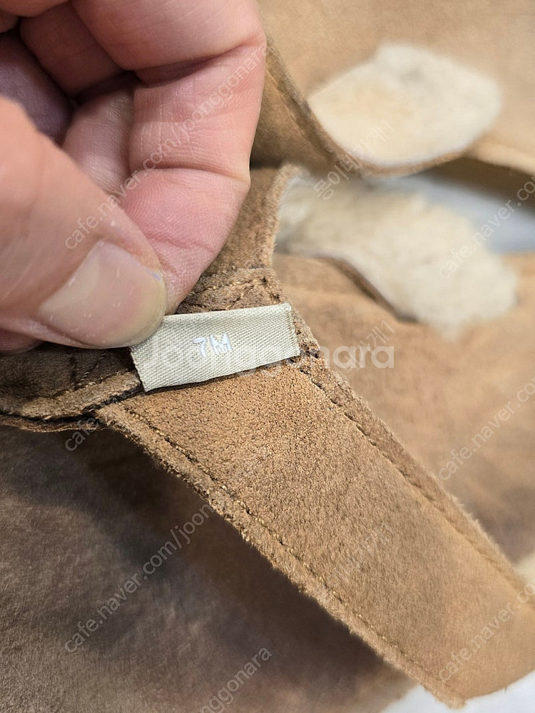UGG 어그 양털 쪼리 슬리퍼 250--5