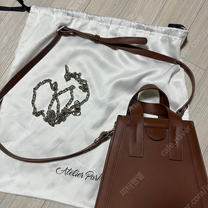 한번착용) 디자이너브랜드 원가 161,000 아뜰리에파크 GEO bag mini 브라운 가을 Atelier Park