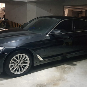 직거래가능 BMW 520i 23년식 스마트할부 양도합니다.