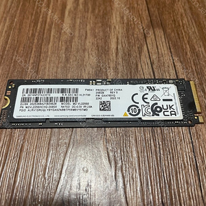 삼성 PM9A1 M.2 NVMe 256GB SSD 팝니다.