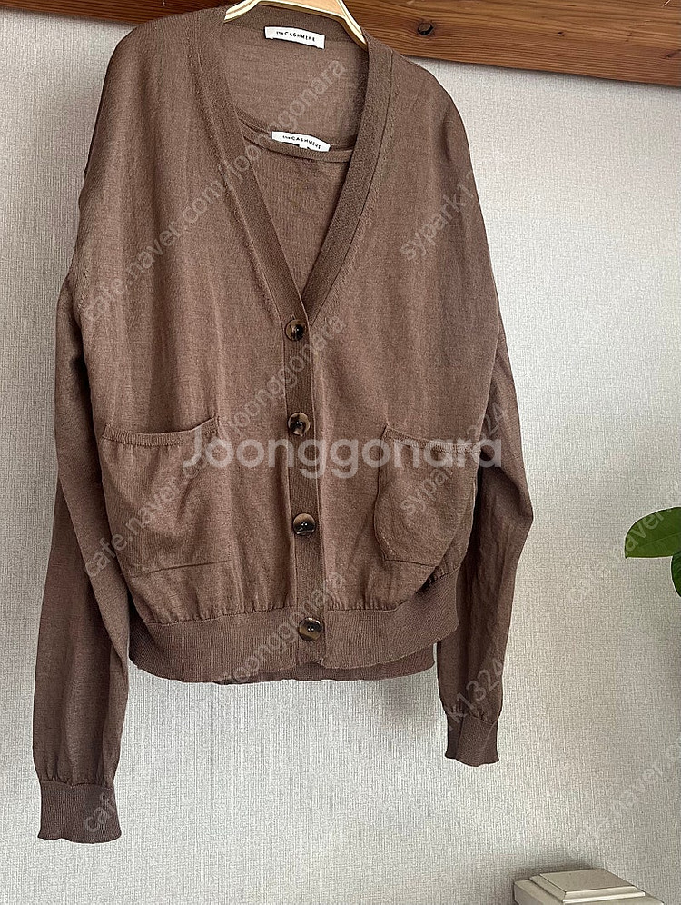 더캐시미어 실크 컨트라스트 스티치 니트 가디건--2