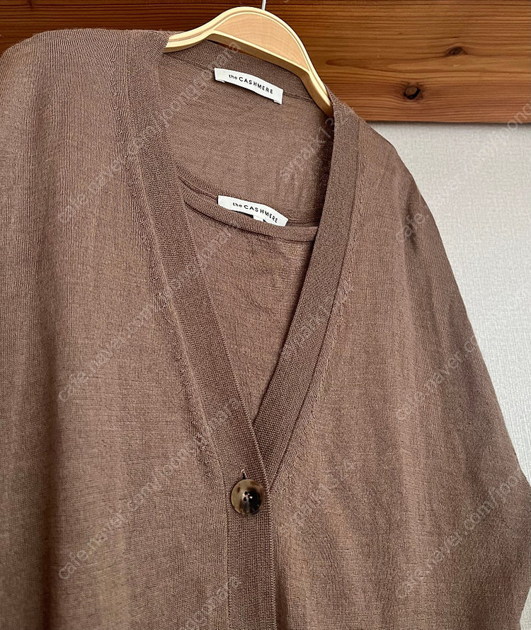 더캐시미어 실크 컨트라스트 스티치 니트 가디건 이미지