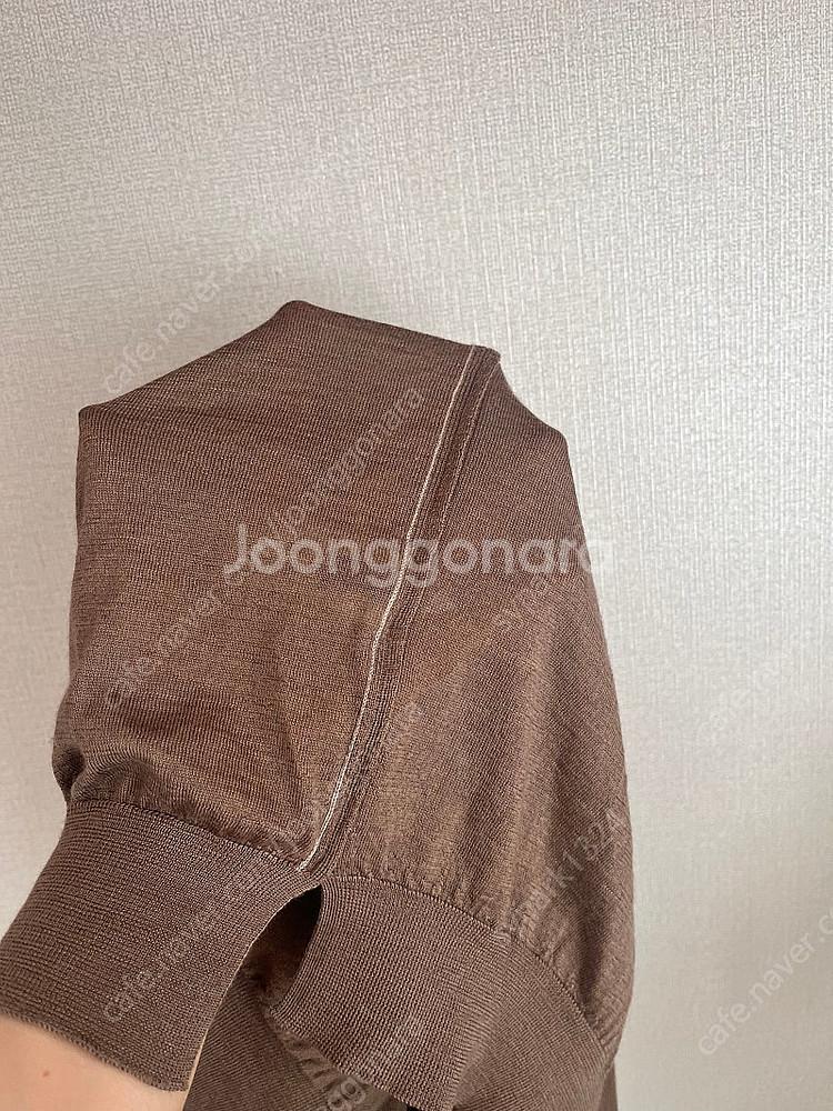 더캐시미어 실크 컨트라스트 스티치 니트 가디건--8