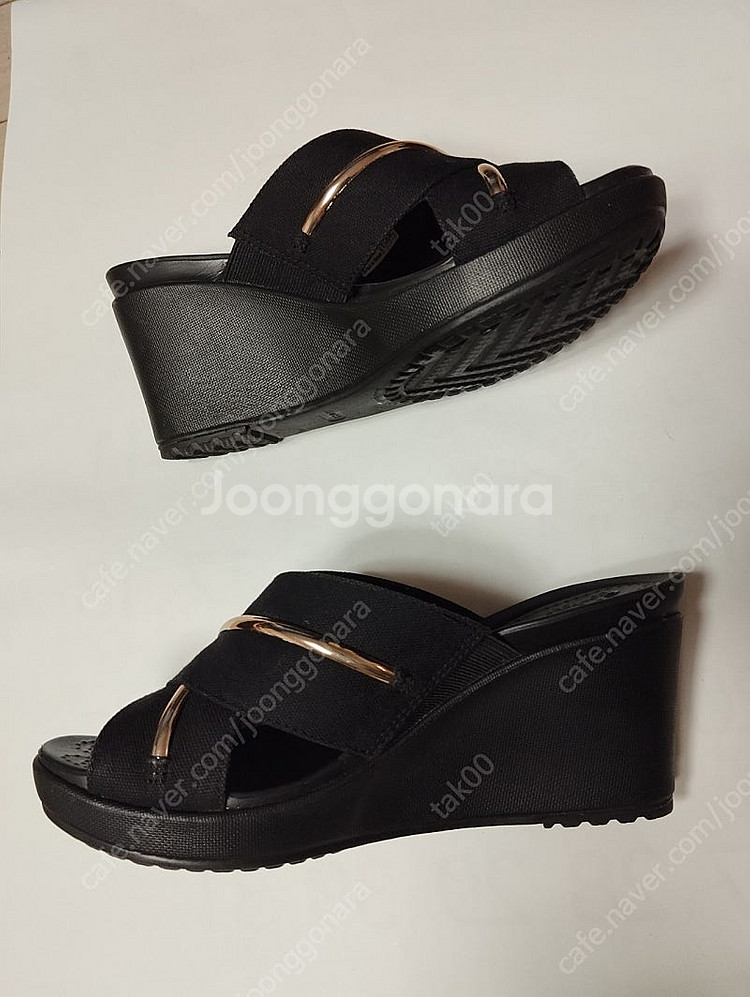 크록스 레이웨지 X스트랩 메탈 블록 슬리퍼w6 230--2
