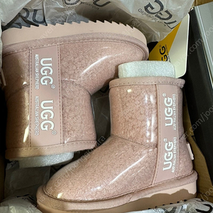 UGG 어그 키즈 호주어그 새상품 130-140