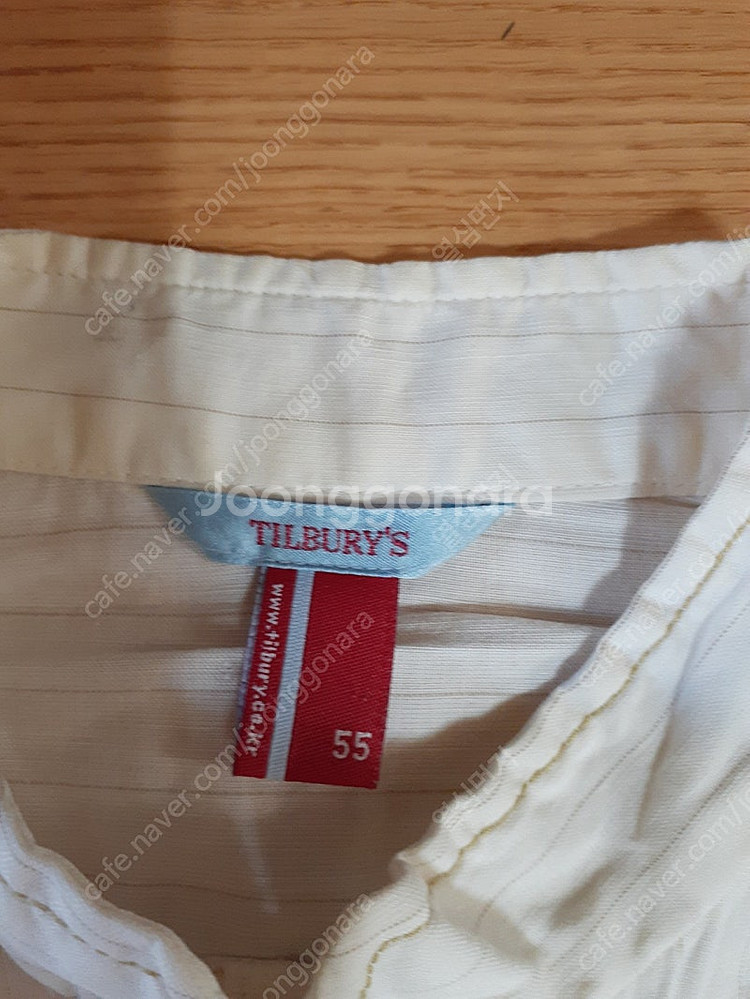 쟈켓 예쁜니다 요즘 계절 편하게 입부세요 여름좋아요 5000원 직거래 가능해요--2