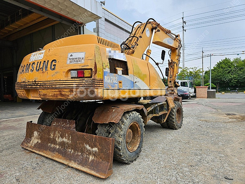 삼성 MX202W 1996년식 중고굴삭기 08 타이어식--2