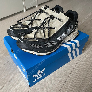 Adidas Shadowturf Core Black Silver Metallic 아디다스 쉐도우터프 코어블랙 실버 메탈릭 (FZ6537) 사이즈 9 (270mm)﻿, 크림 구매