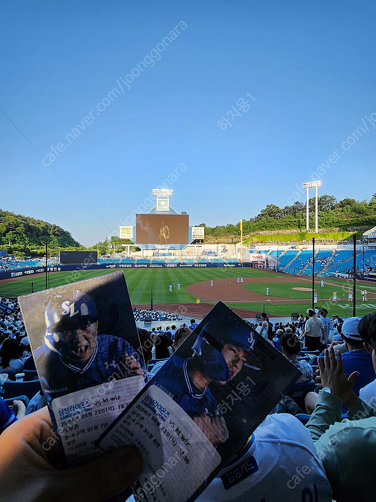 25일 삼성 키움 3루 티켓 2매 구합니다(티셔츠 받아...--0