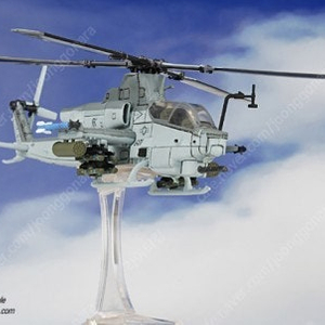 1/72 Forces of Valor AH-1Z 다이캐스트