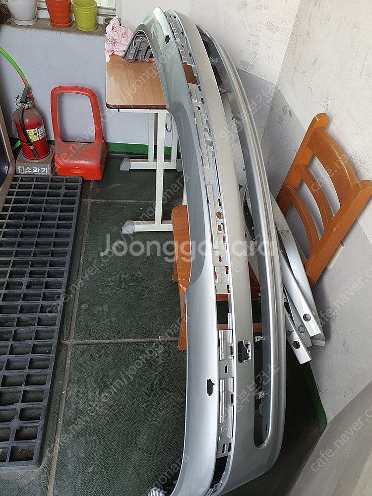 BMW E39 범퍼 팜 (몰딩,번호판,센서 포함 한대분...--0