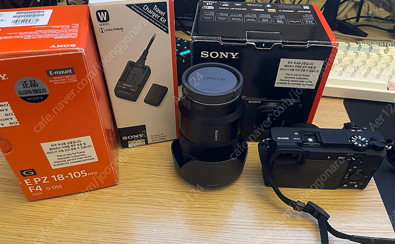 소니 a6400 & 18105 렌즈 & SSD카드, 가방 팝니다.--2