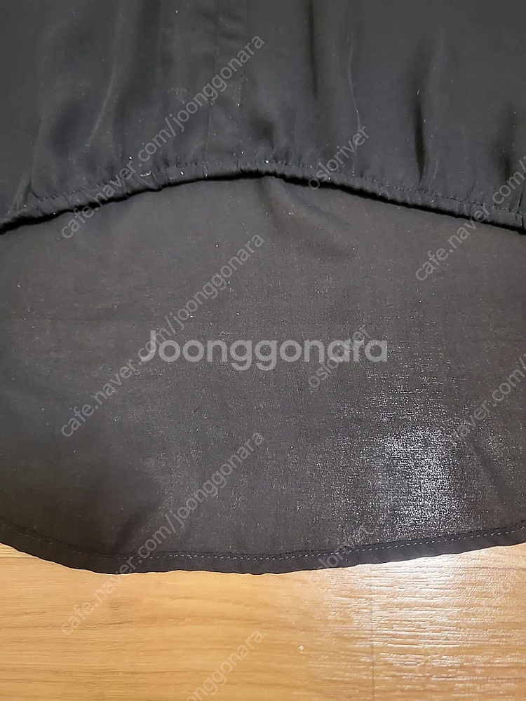 폴앤베어 검정 블라우스 운포 만원--2