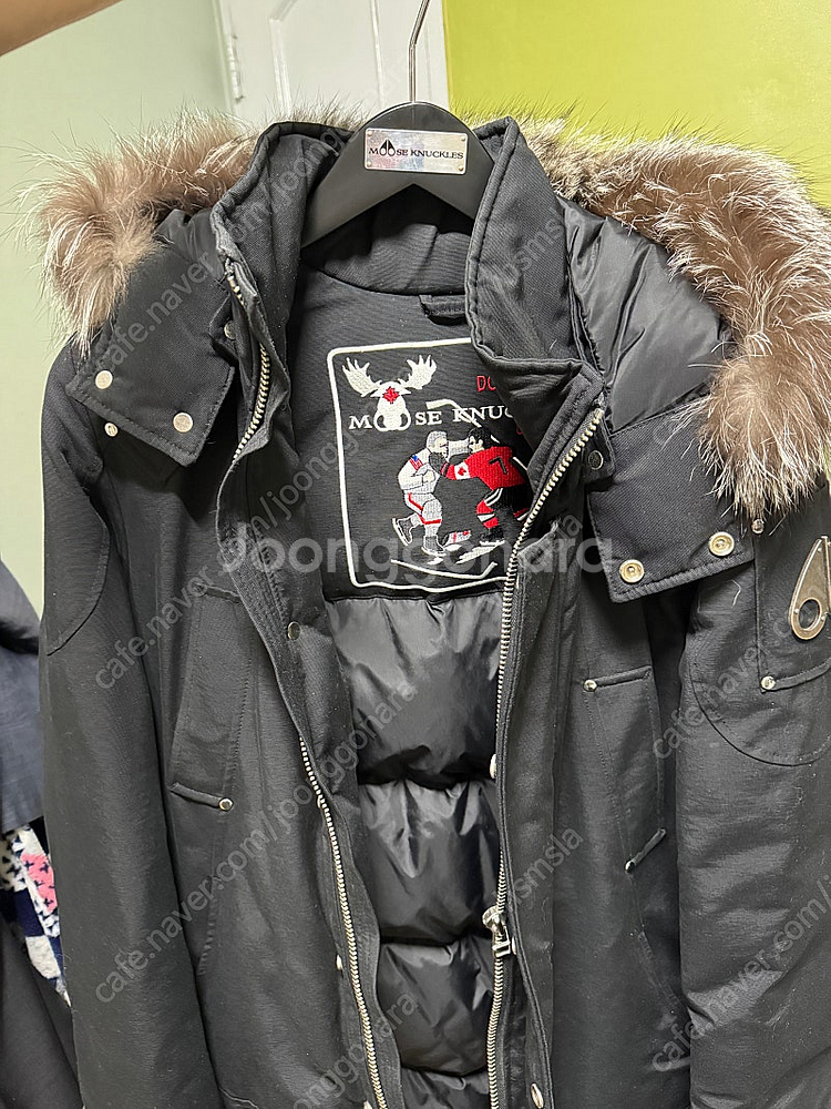 무스너클 롱패딩 정품 팝니다--0