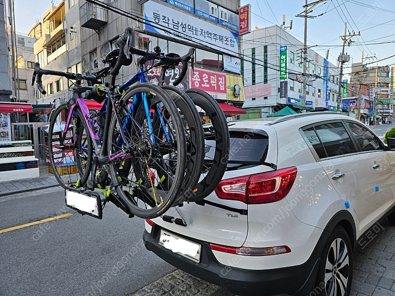 아트원 / 버즈랙 파일럿3 / 자전거캐리어 / 후미형 바퀴고정식/ SUV전용--4