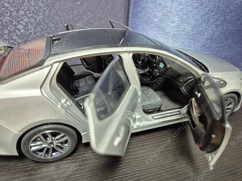 K5 1:18다이캐스트 판매합니다.--5