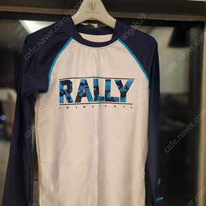 RALLY랠리 래쉬가드