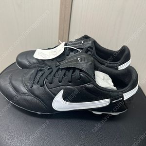 축구화.풋살화 최상급 런칭모델 새상품팝니다. 나이키.아디다스.미즈노.데스포르치.퓨마