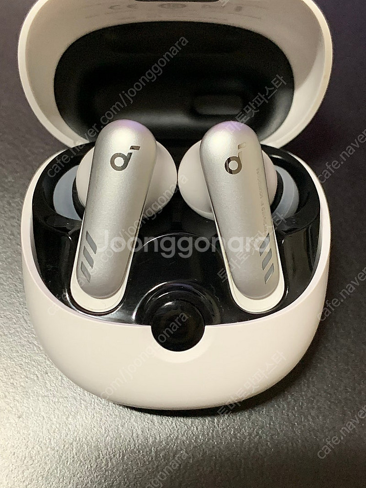 앤커 사운드코어 vr p10 게이밍 무선이어폰 팝니다--2