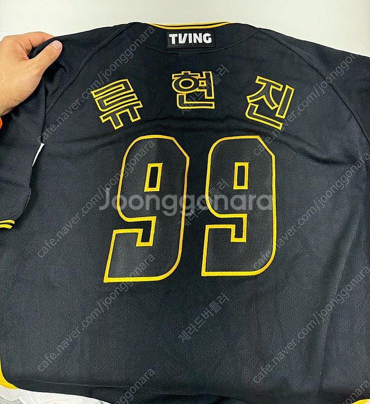 한화이글스 24블랙 에어포스 유니폼 L, 3XL 팝니다...--3
