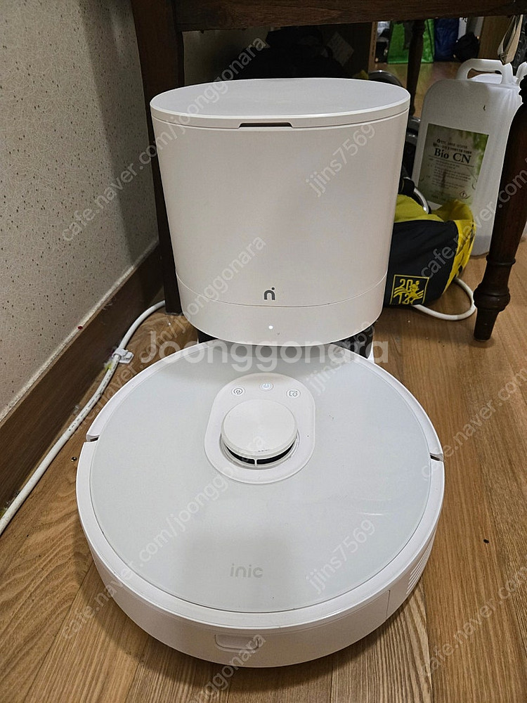 아이닉 i9 로봇청소기--1