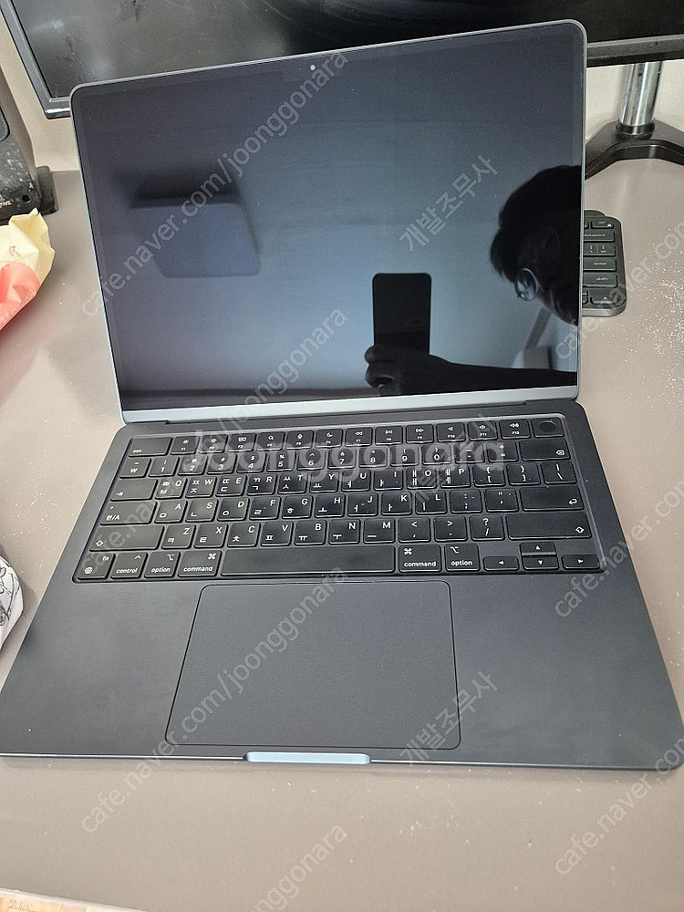 맥북에어 13 m2 10gpu 16gb 512gb 미드...--1