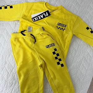 플라키키 상하 새상품 6Y